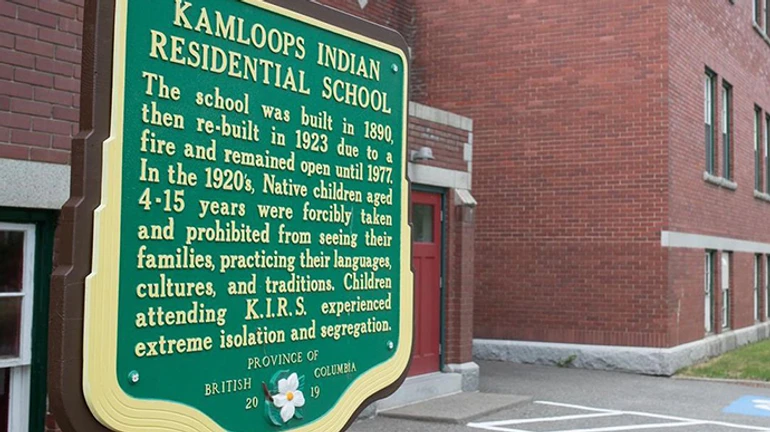 ООН призывает Канаду и Ватикан расследовать смерти 215 детей из школы-интерната