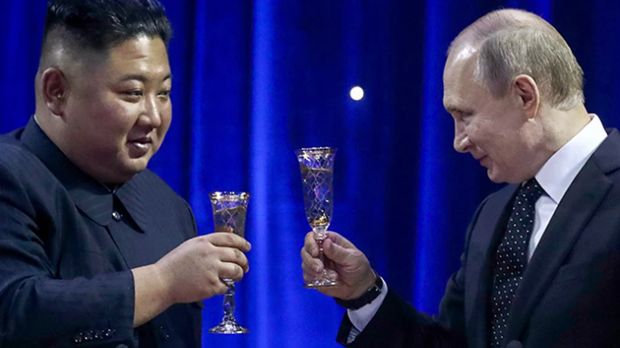 Путин наградил Ким Чен Ына медалью