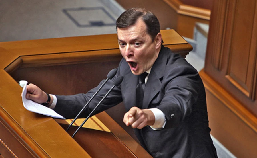 ОПОРА требует отменить скандальный закон о диктатуре вождей