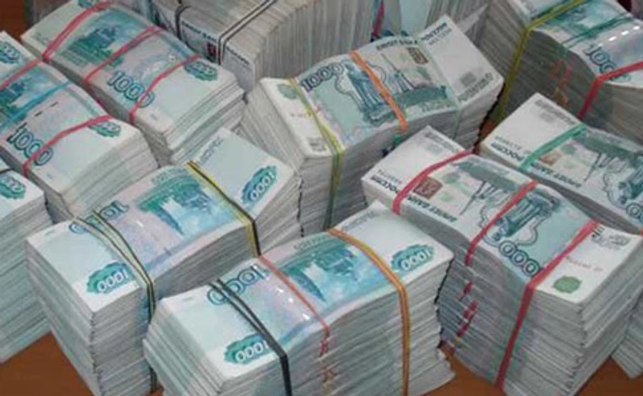 ЗМІ: РФ витрачає на окупований Донбас мільярд євро на рік