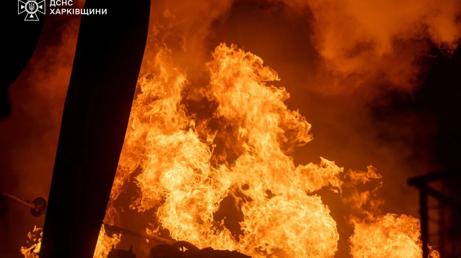 У Харкові через російський дрон спалахнула пожежа на підприємстві
