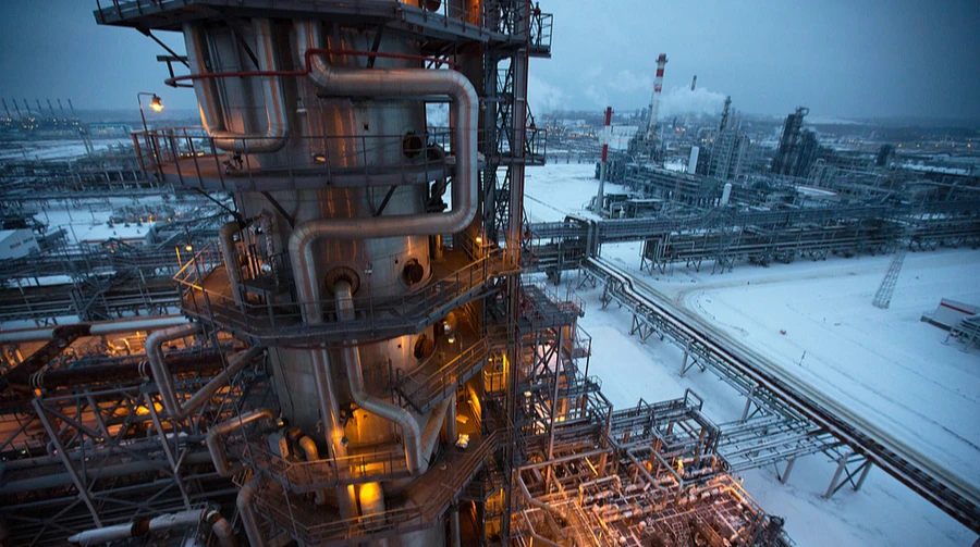 Russia's fourth-largest refinery halts operations following Ukrainian strikes – Reuters