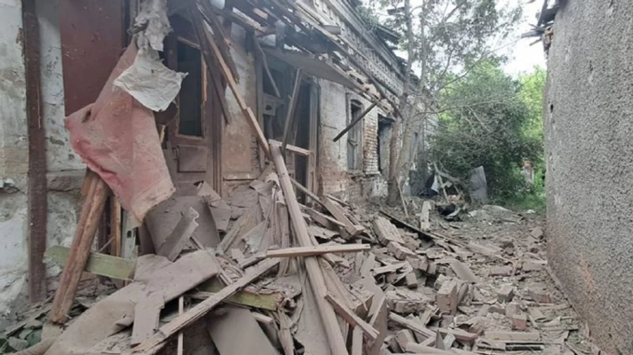 Russians attack Dnipropetrovsk Oblast overnight, causing fires and damaging houses and cars – photos