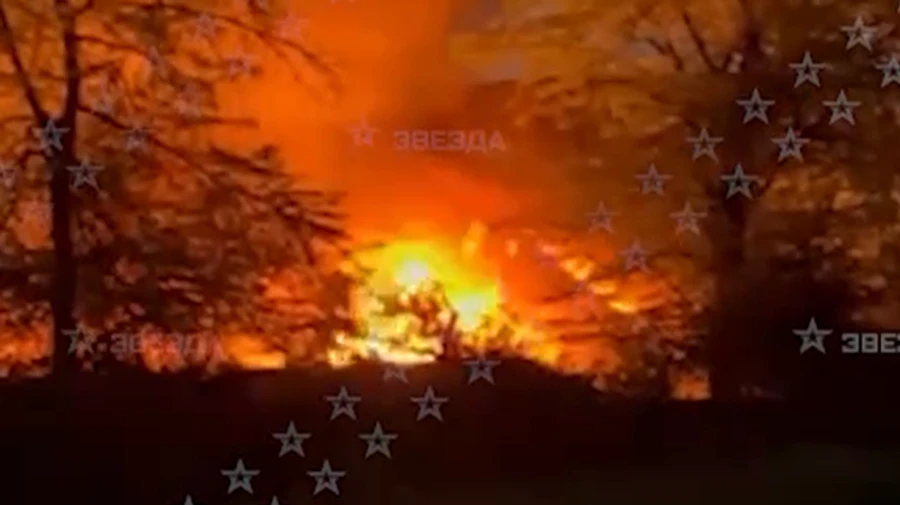 Oil depot on fire in occupied Shakhtarsk, Donetsk Oblast, after missile strike