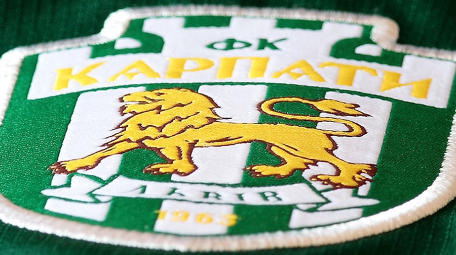 У ФК Карпати спалах коронавірусу, матч УПЛ скасували