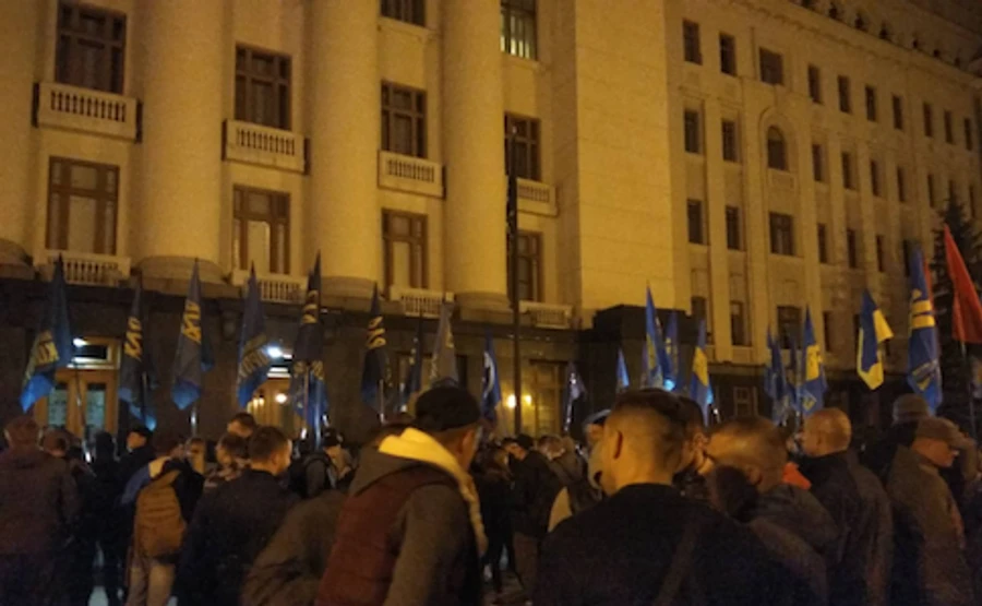 Націоналісти після брифінгу Зеленського заявили про капітуляцію, кличуть на Банкову