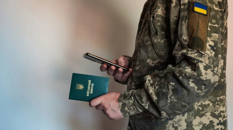 ДПСУ: Для виїзду за кордон чоловікам віком від 18 до 22 років потрібен буде військово-обліковий документ