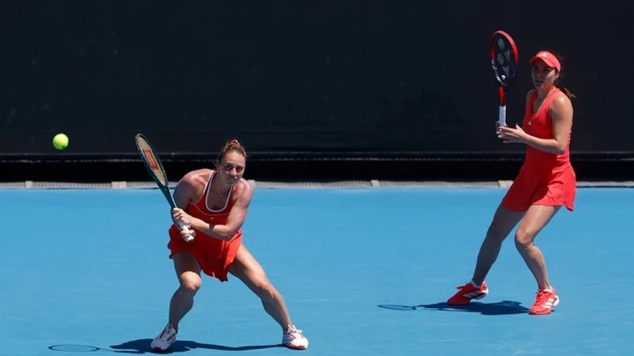 Ukrainian Kostiuk and Romanian Ruse win three-hour thriller to reach Australian Open quarterfinals