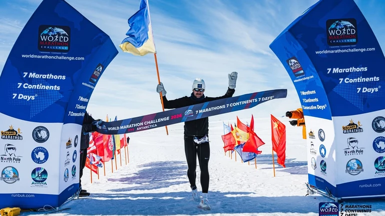 Від Антарктиди до Африки: українець за тиждень пробіг сім марафонів на семи континентах