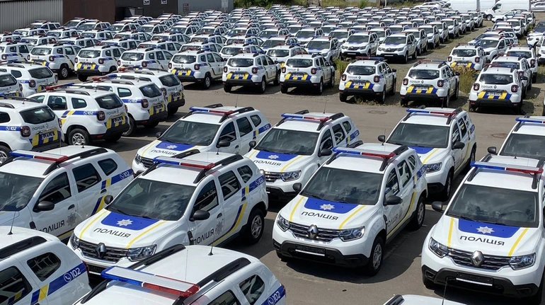 Нацполіція накупила кросоверів Renault на 238 мільйонів