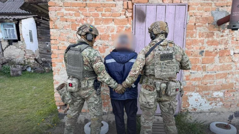 На Рівненщині затримали чоловіка, який стріляв по військових ТЦК і поліцейському