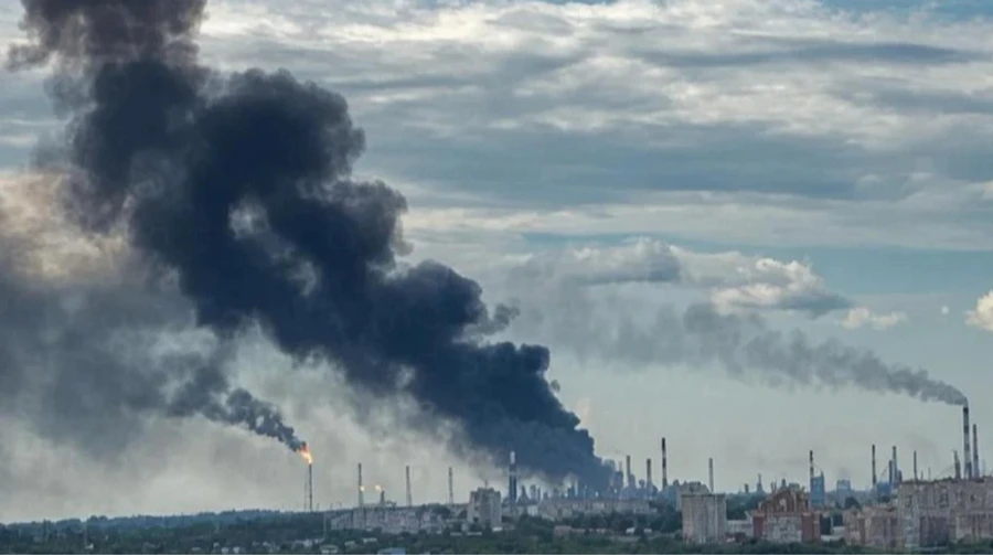 Russia short of a third of its petrol following refinery strikes