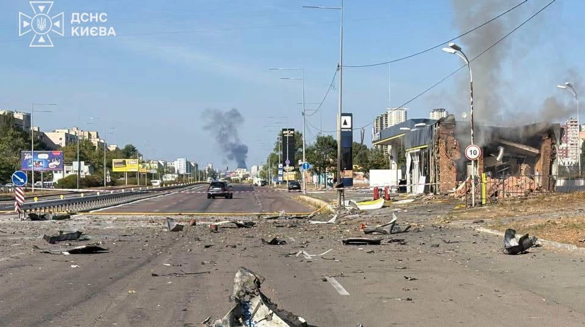 Мер: Через атаку росіян на АЗС у Києві загинули 2 людини