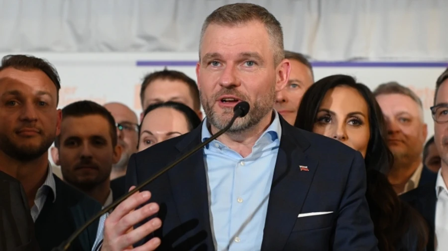 Президент Словакии призвал к сдержанности в переговорах о вступлении Украины в НАТО