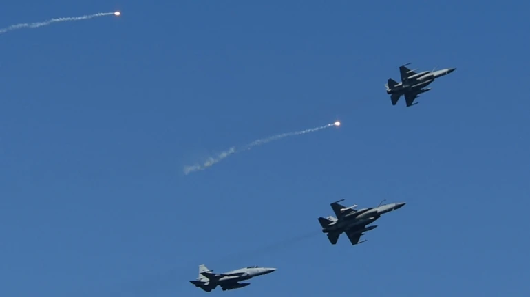 CNN: Повітряний бій 125 винищувачів Пакистану та Індії став одним із найбільших у новітній історії