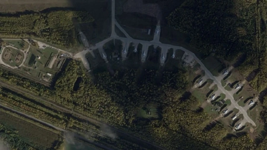 Attack on Shaikovka airfield: Ukraine's Defence Intelligence confirms at least one damaged aircraft