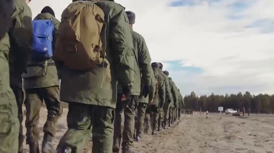 300 occupiers cannot leave military service in Luhansk Oblast, they are not paid money