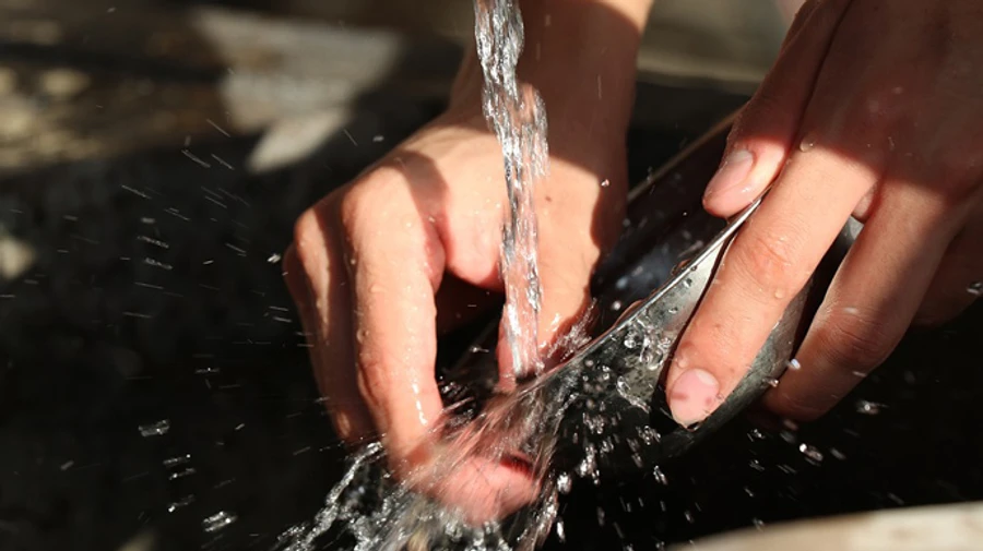 У Миколаєві поступово дають воду, в місті працюють автобуси – мер