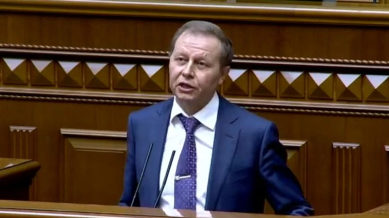 Кандидата от Слуги народа избрали судьей КС