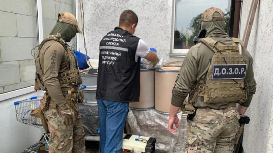 Пограничники разоблачили группу амфетаминщиков, которые торговали в Украине и за рубежом