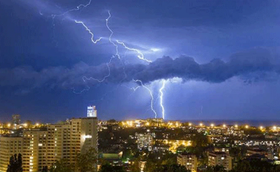 Предупреждение синоптиков: Через считанные часы Украину заштормит