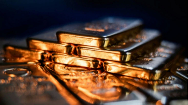 Золото б’є рекорди: ціна перевищила $5300 на тлі слабкого долара