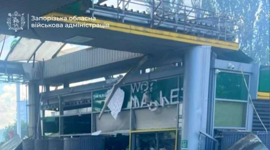 Russos destroem posto de gasolina em Zaporizhzhia