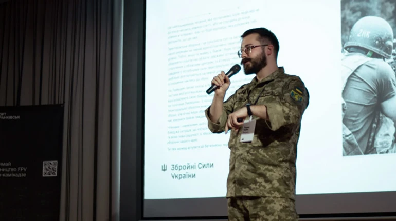 Старые символы и новые смыслы. История военного, создавшего графический дизайн для ВСУ