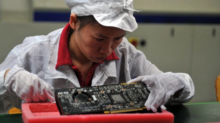 От кнопок для телевизоров до 70% всех iPhone: как тайваньская Foxconn покорила мир