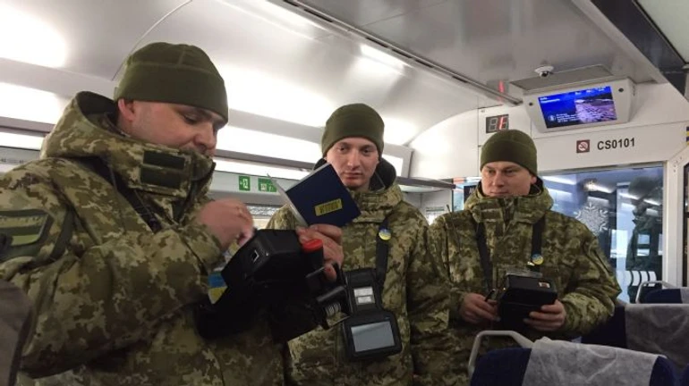 Вимоги документів із ТЦК на кордоні: Омбудсмен хоче роз’яснень від ДПСУ