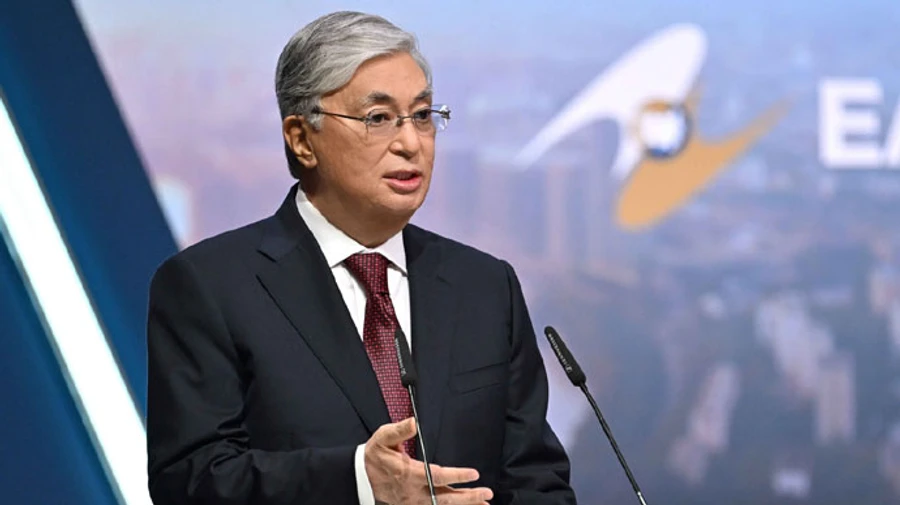 Путин позвонил также Токаеву, но тот ответил, что все происходящее − внутреннее дело России 