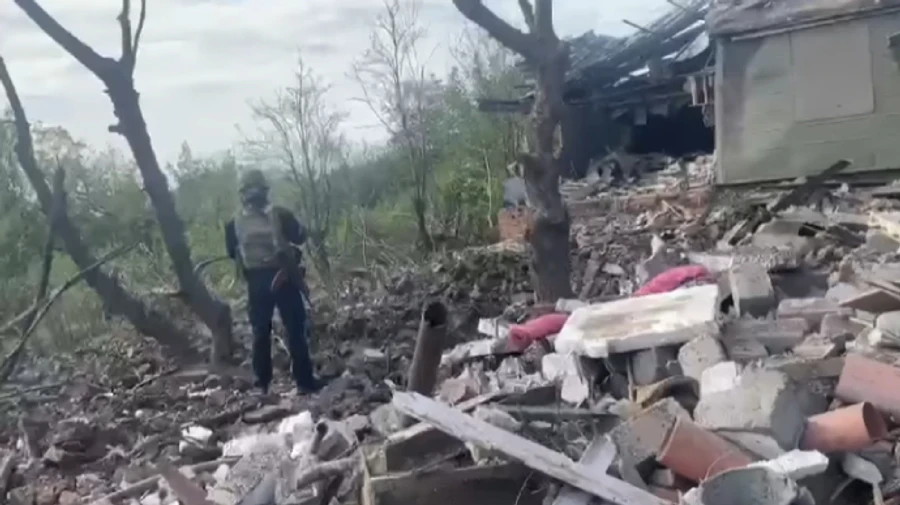 Russian army strikes Sloviansk using S-300 missiles, destruction reported