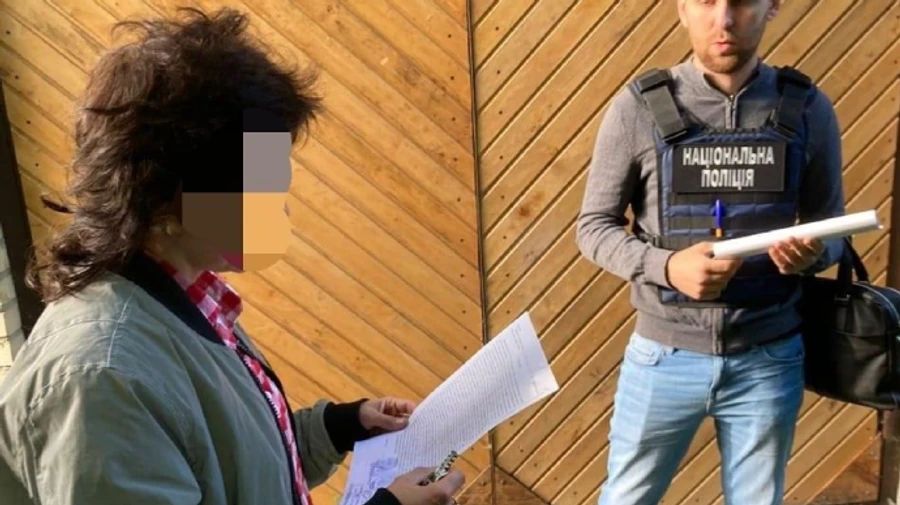 Жителька Ірпеня показувала росіянам будинки багатих сусідів і допомагала мародерити