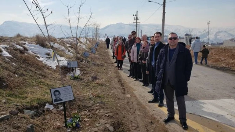 Роковини катастрофи літака МАУ: в Ірані відкрили алею пам’яті