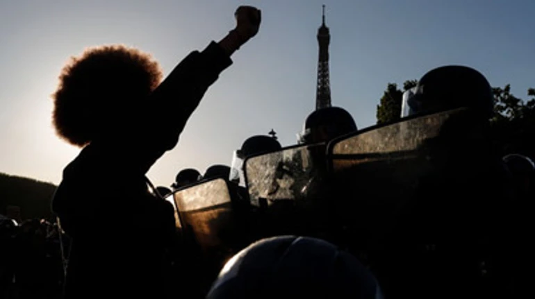 20 видов неравенства: как Франция усилит борьбу с дискриминацией