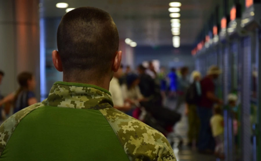 Грузины, которых депортировали из Швеции, устроили дебош в Борисполе