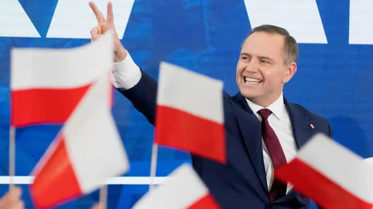 Уступки не в пользу Украины: как польские ультраправые получили на выборах золотую акцию