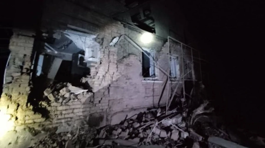 Росіяни обстріляли Нікополь, поранені двоє чоловіків 