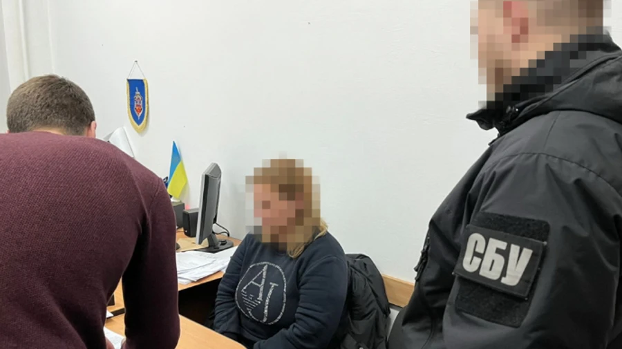 СБУ затримала колаборантку з Херсонщини, яка намагалась втекти за кордон