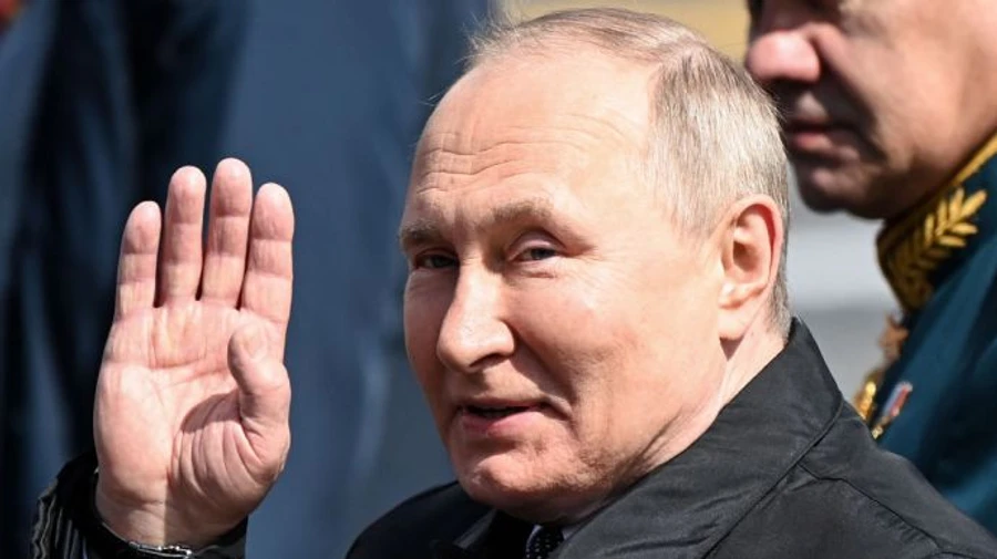 Putin wants LNR and DNR combatants to have the same status as Russian military