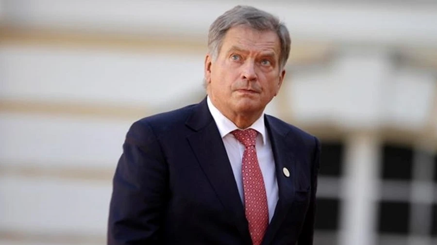 Президент Финляндии вакцинировался препаратом Pfizer