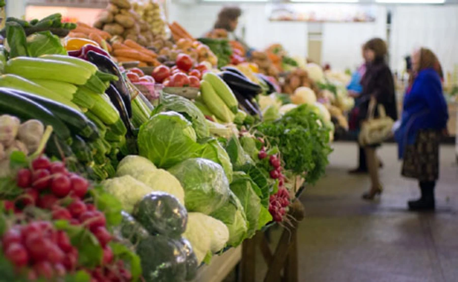 У Шмыгаля говорят, что откроют часть продуктовых рынков 