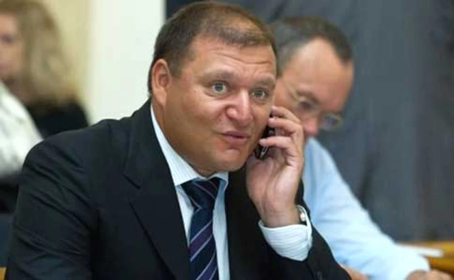 У Добкина арестовали имущество, даже винный погреб на 200 квадратов