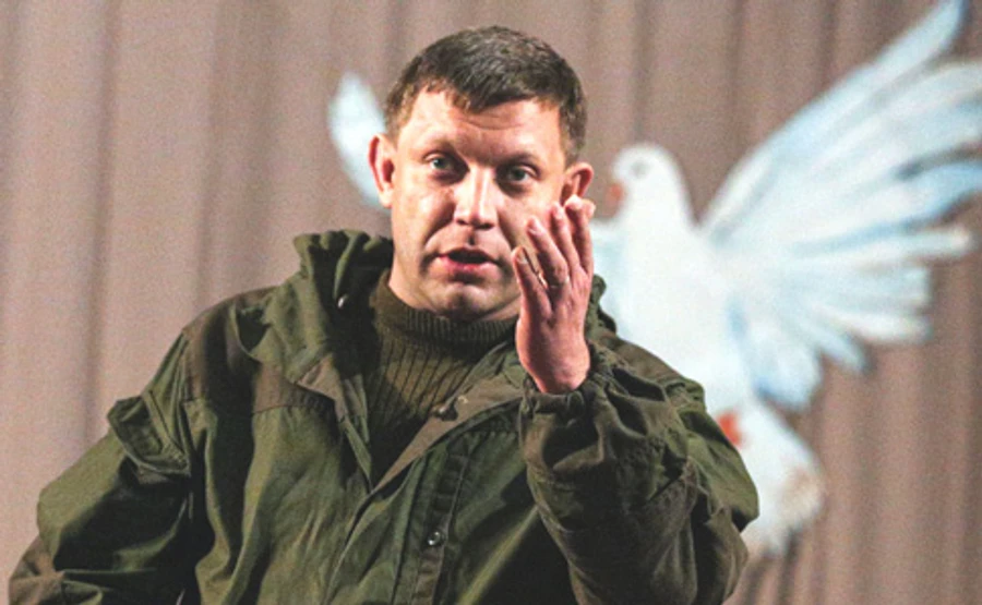 Захарченко погрожує розстрілювати поліцейських ОБСЄ 