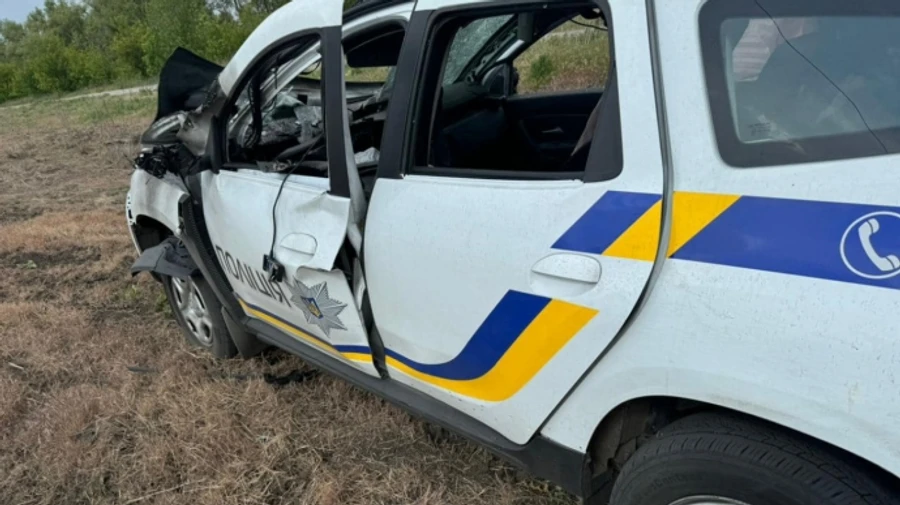 Russian FPV drone attacks police vehicle in Kupiansk district, 3 injured