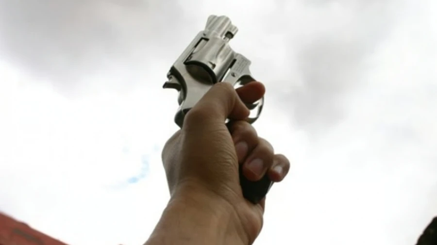 ТЦК: У Дніпрі чоловік провокував бійку і втік після пострілу в повітря