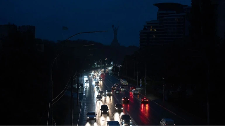 20 лютого графіки вимкнення світла діятимуть цілодобово в більшості регіонів