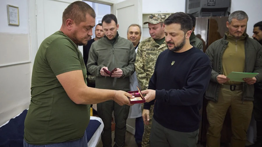 Zelenskyy arrives in Mykolaiv after visiting Kherson Oblast