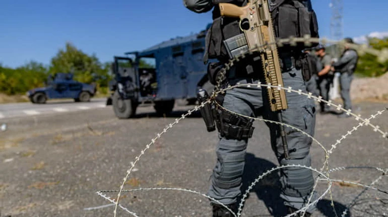 Наказание для Сербии: чем закончится история с зелеными человечками и погибшими в Косове