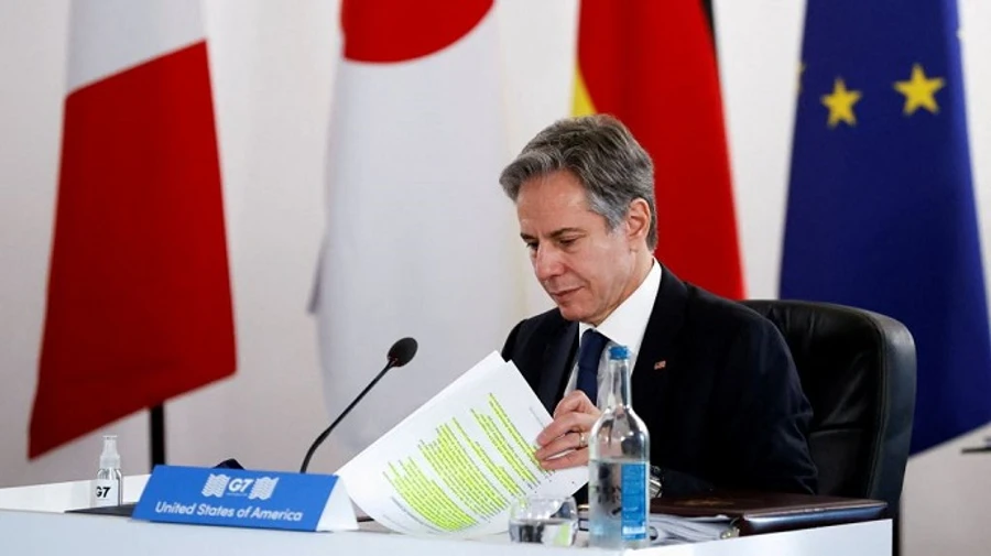 Боррель и Блинкен обсудили поддержку Украины на фоне агрессии РФ